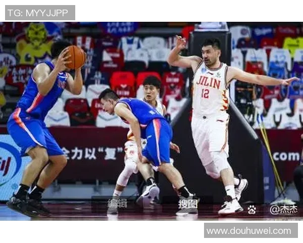 杭州足球队以58分领跑大师赛积分榜展现强劲实力