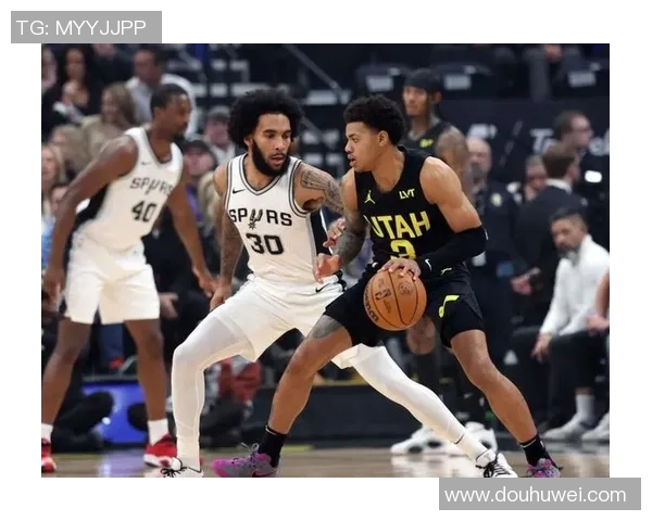 2007年NBA季后赛爵士与马刺的激烈对决与精彩瞬间回顾